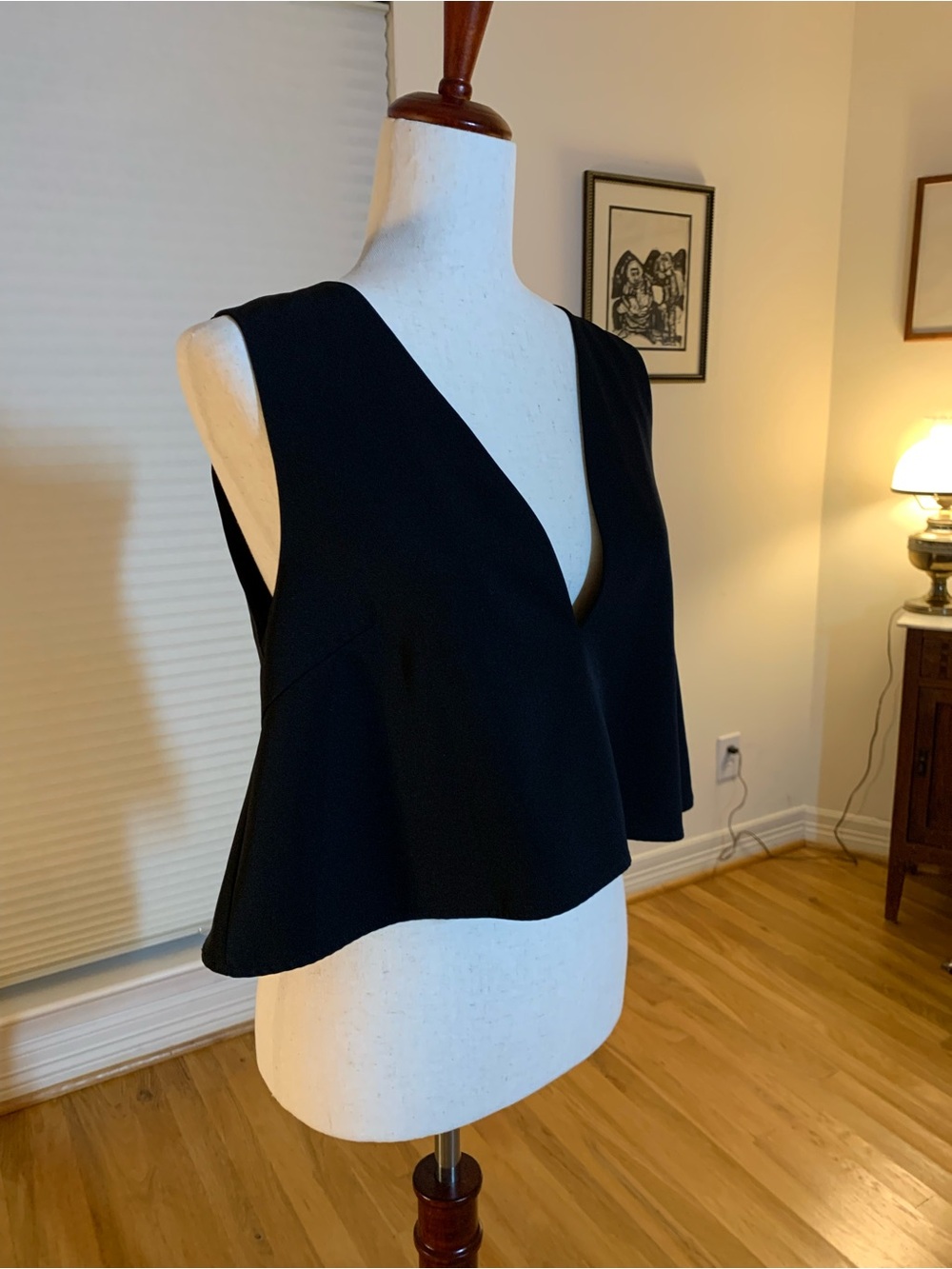Tobi Black Deep V Sleeveless Crop Top Size Small Minimalist Flowy Tank